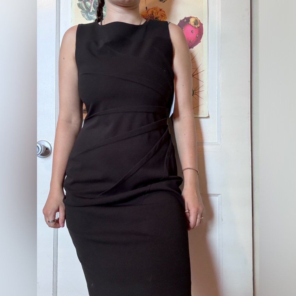Elegant Black Sleeveless Dress